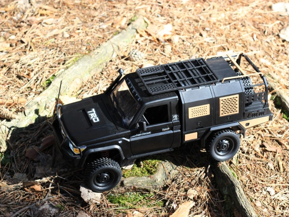 RC auto Land Cruiser Supertourer Toyota